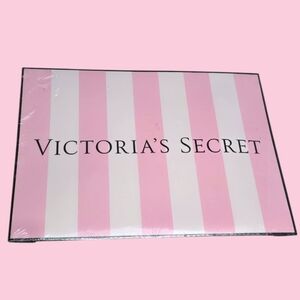 Victoria's Secret Pink and White Gift Box